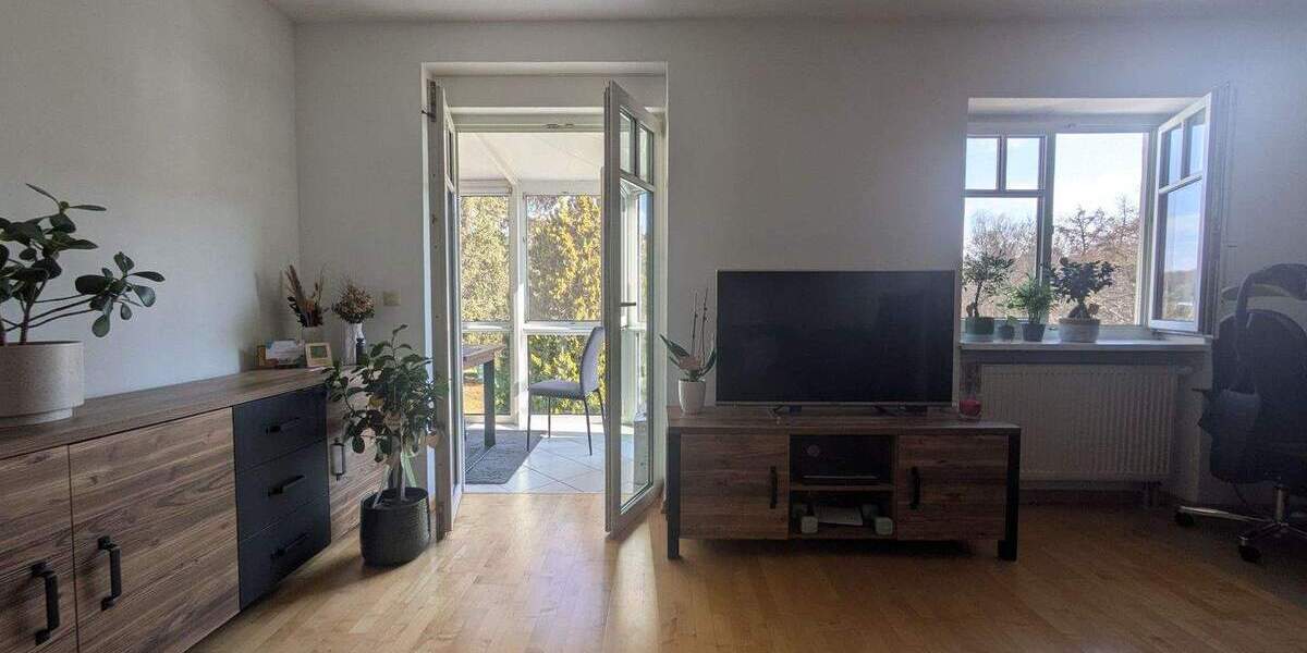 Etagenwohnung Erlangen Innenstadt - 2 Zimmer, 62 m&sup2;, 680&euro; | Angebot:25798662