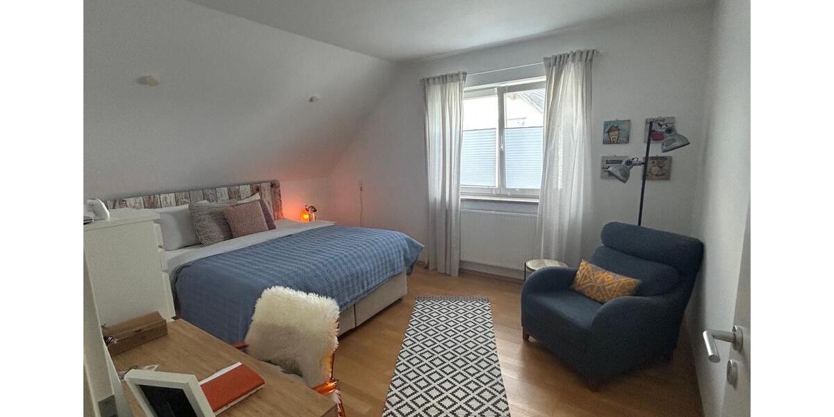 Doppelhaushälfte Erlangen Alterlangen - 7 Zimmer, 140 m&sup2;, 1.900&euro; | Angebot:25989334