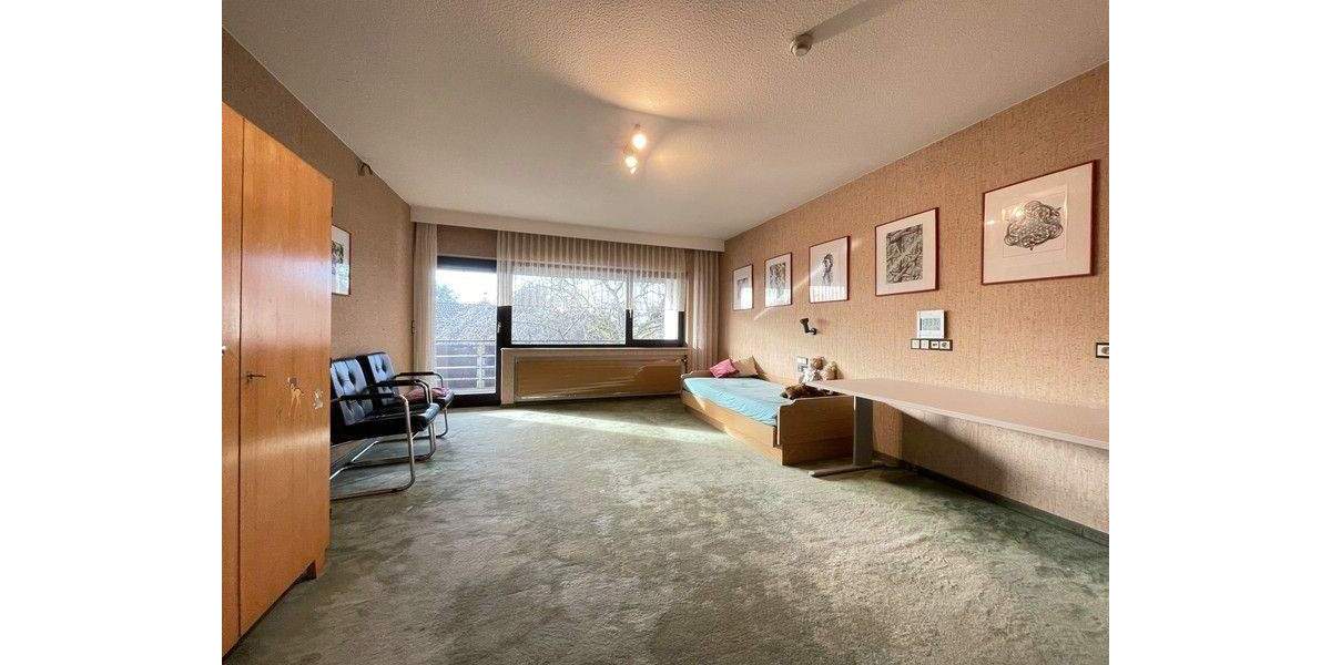 Einfamilienhaus Lauf - 9 Zimmer, 300 m&sup2;, 920.000&euro; | Angebot:25699469