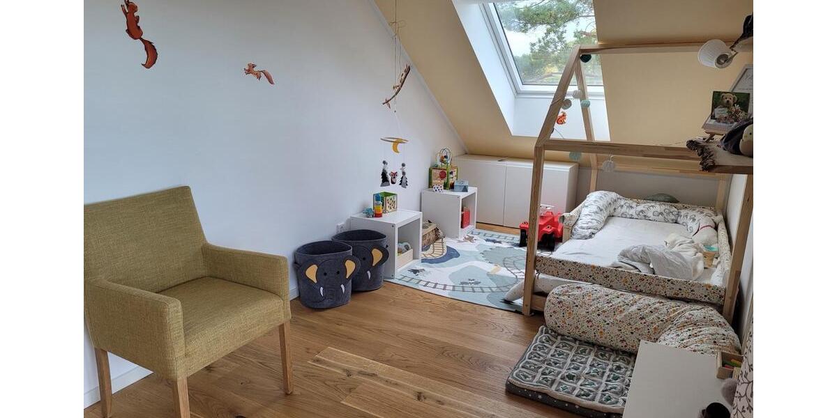 Dachgeschoßwohnung Zirndorf - 4 Zimmer, 146 m&sup2;, 680.000&euro; | Angebot:25844497