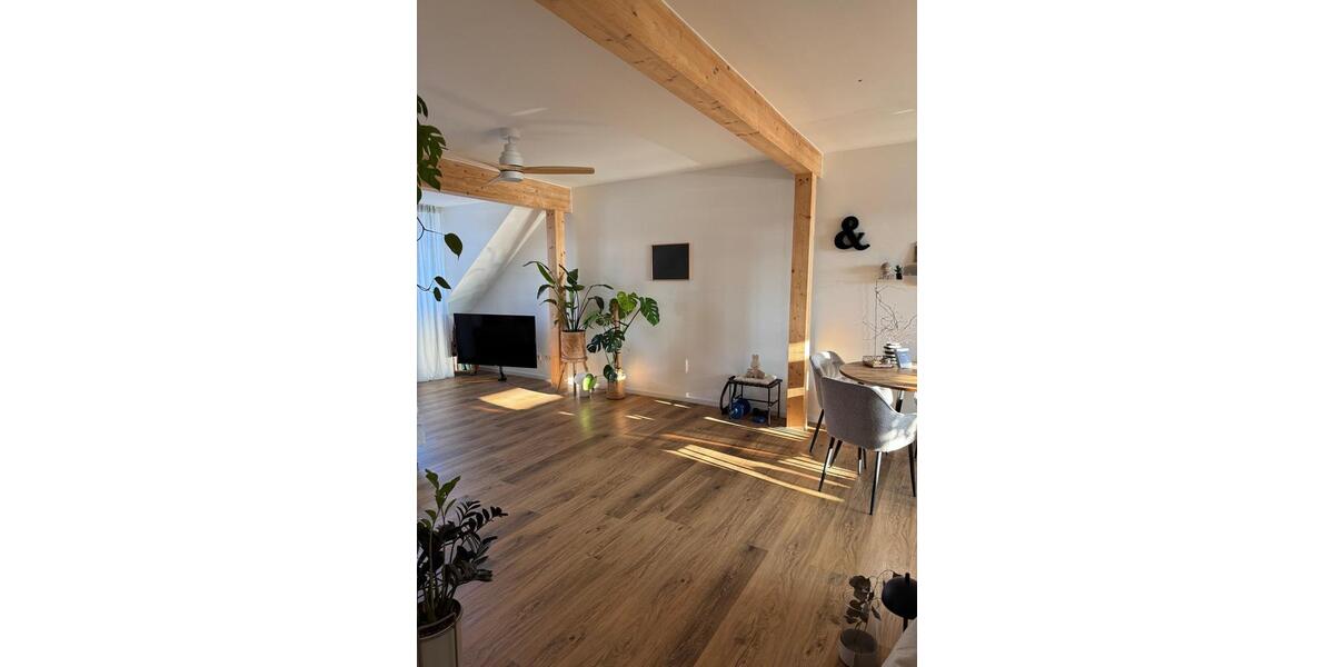Dachgeschoßwohnung Fürth Südstadt - 2 Zimmer, 68 m&sup2;, 840&euro; | Angebot:26586929
