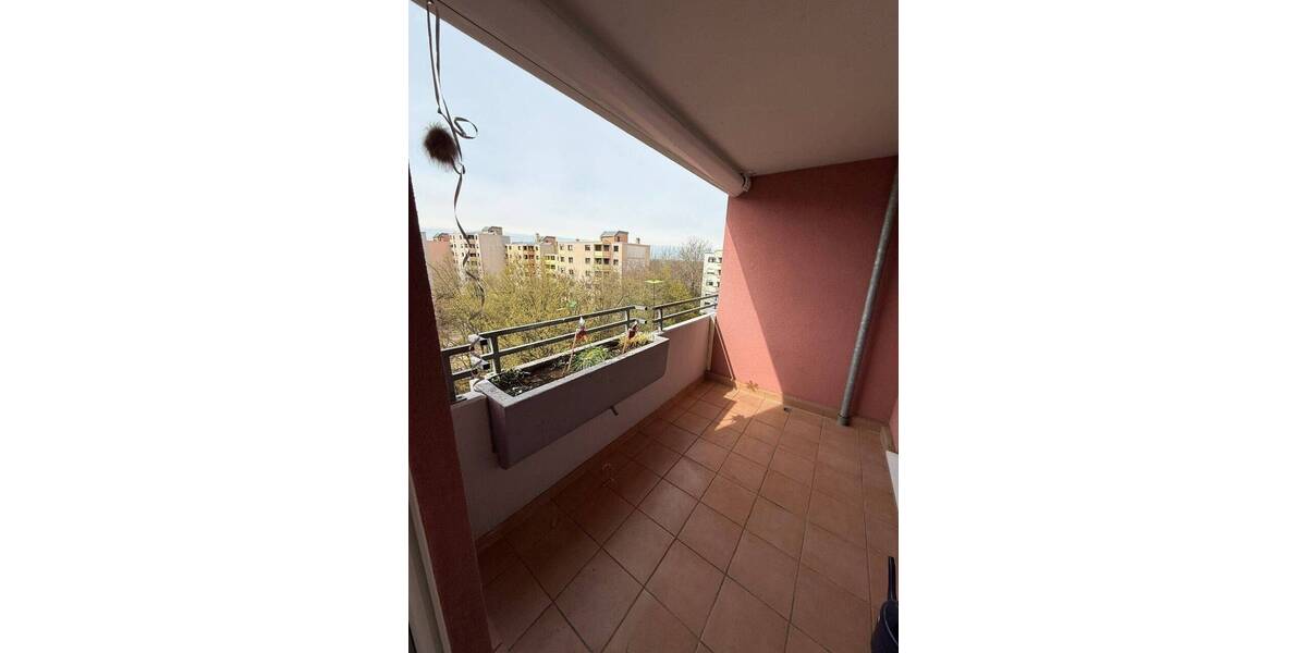 Etagenwohnung Nürnberg Großreuth b Schweinau - 3 Zimmer, 83 m&sup2;, 1.100&euro; | Angebot:25971192