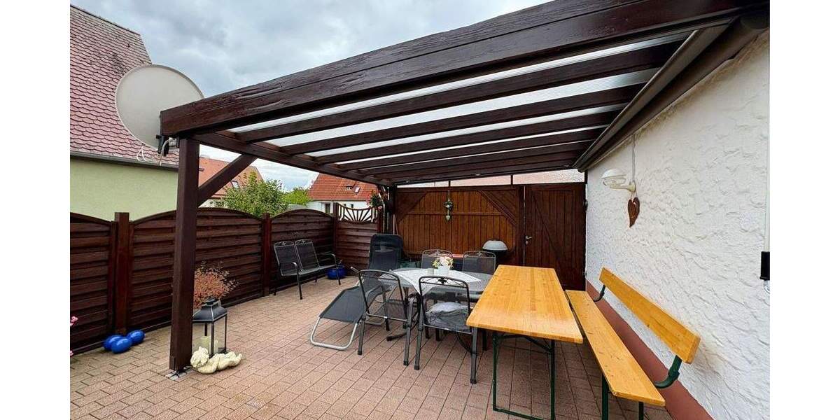 Doppelhaushälfte Erlangen Bruck - 4 Zimmer, 96 m&sup2;, 380.000&euro; | Angebot:25862876