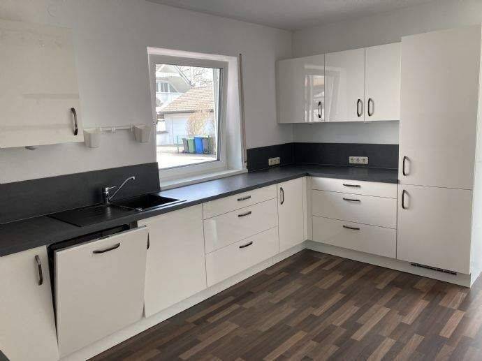 Etagenwohnung Erlangen Hüttendorf - 3 Zimmer, 100 m&sup2;, 950&euro; | Angebot:26841804