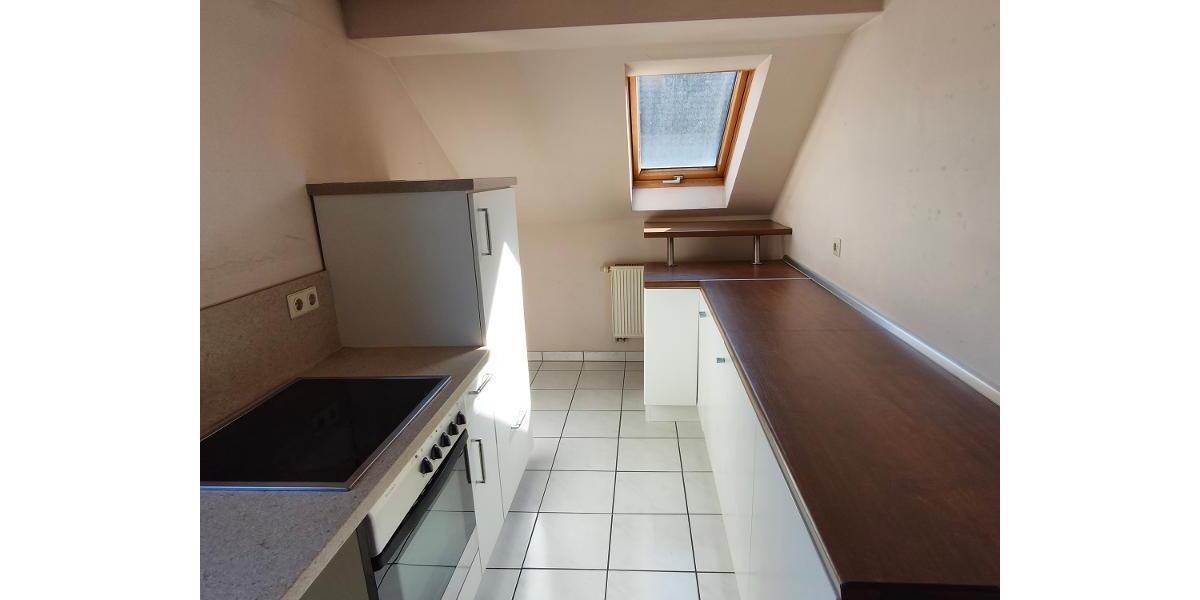 2 Zi. Wohnung im Dachgeschoss mit Stellplatz - Etagenwohnung Adelsdorf | Angebot:27541175