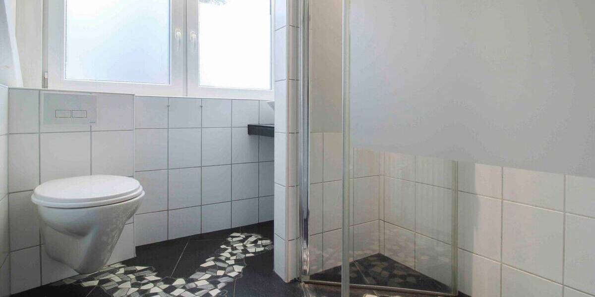 Mehrfamilienhaus, Wohnhaus Fürth Unterfarrnbach - 7 Zimmer, 528.000&euro; | Angebot:25928991