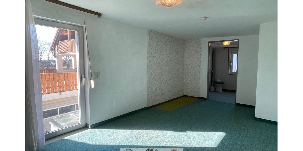 Großes Haus mit Scheune, Garage, Schuppen, Garten, sofort frei. Für Handwerker, Bastler, Sparfüchse - Bauernhaus, Landhaus Eckental Frohnhof | Angebot:25364269