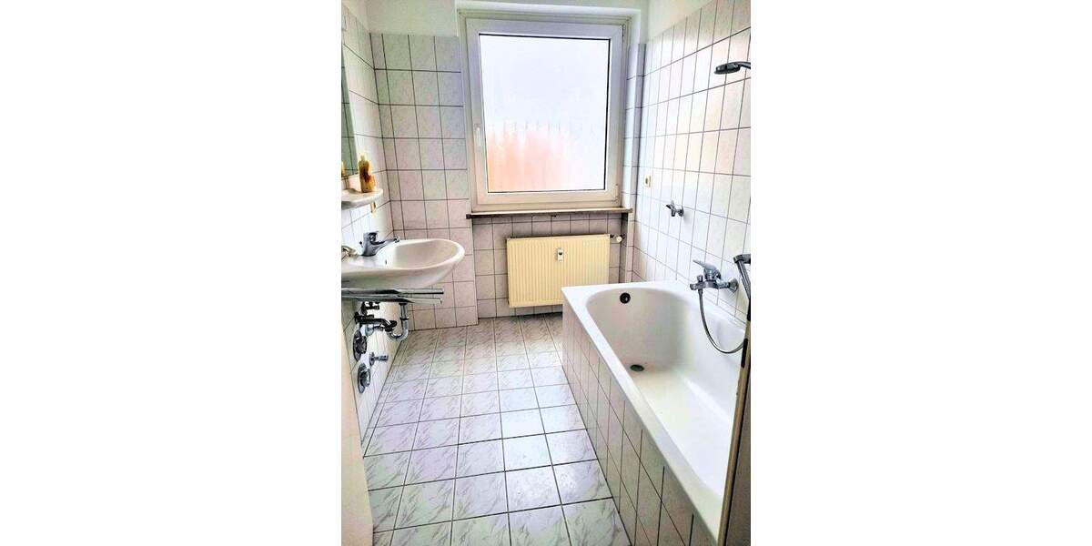 Etagenwohnung Erlangen Sieglitzhof - 3 Zimmer, 83 m&sup2;, 329.000&euro; | Angebot:25669551