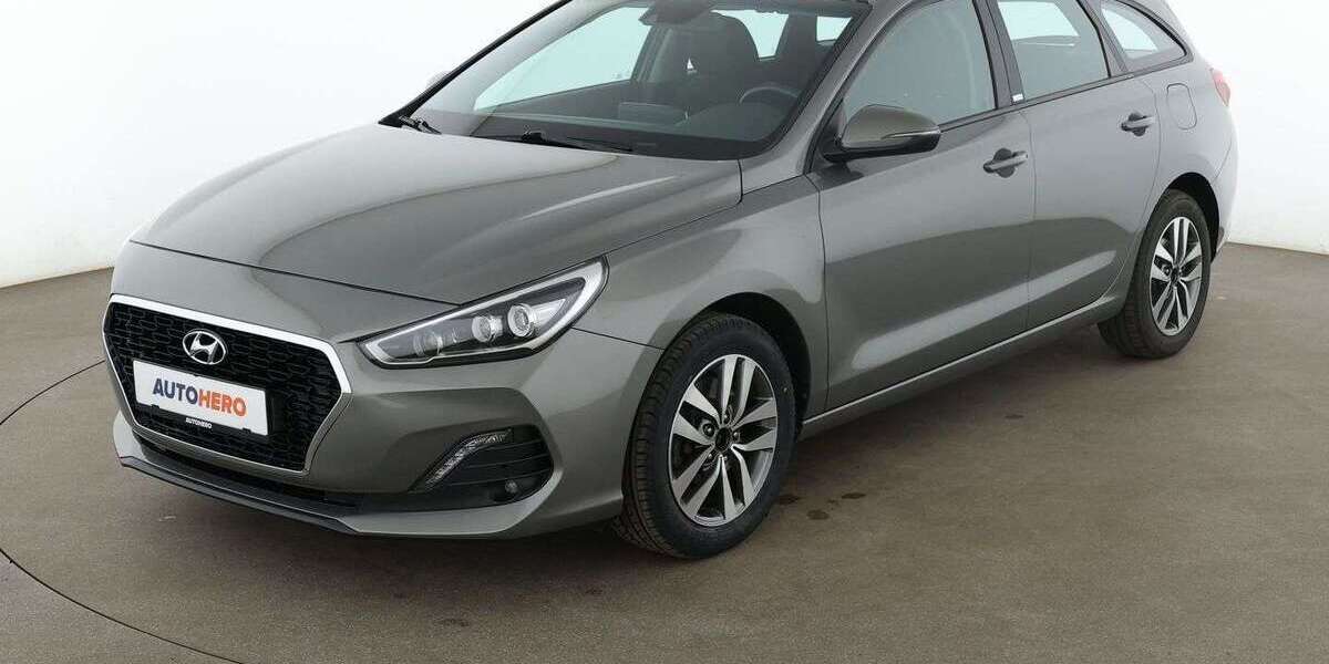 Hyundai i30 89.728 km 13.940 &euro; Nürnberg 90441