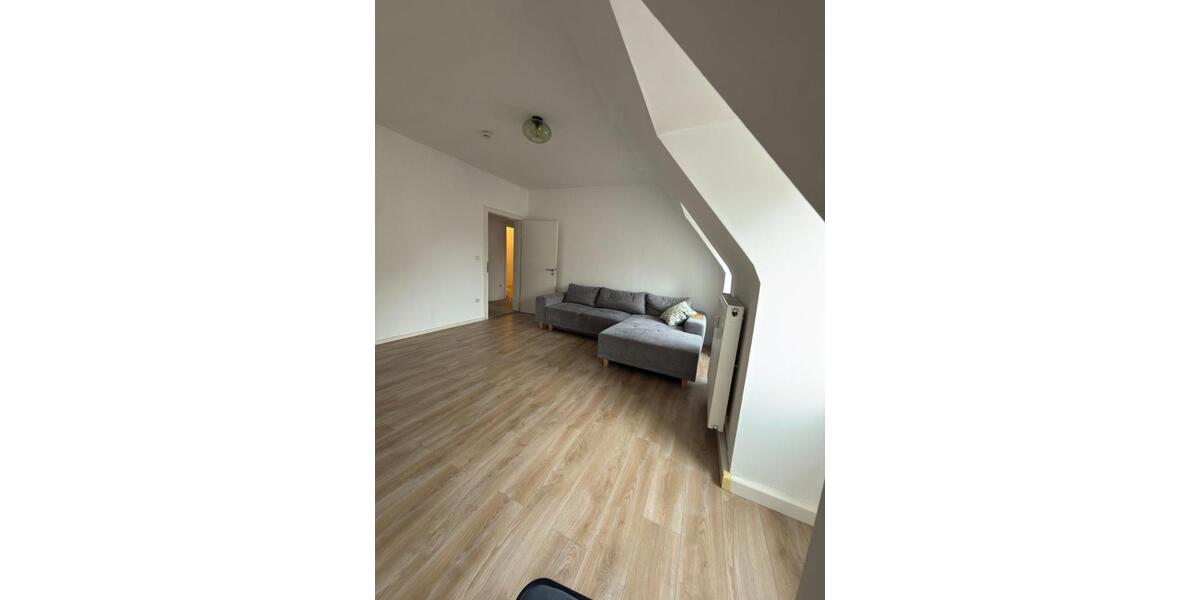 Dachgeschoßwohnung Nürnberg Gibitzenhof - 2 Zimmer, 76 m&sup2;, 700&euro; | Angebot:25942826