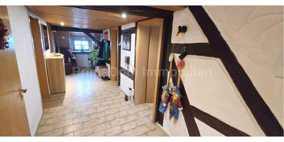 Einfamilienhaus Nürnberg Kornburg - 7 Zimmer, 202 m&sup2;, 690.000&euro; | Angebot:25667036