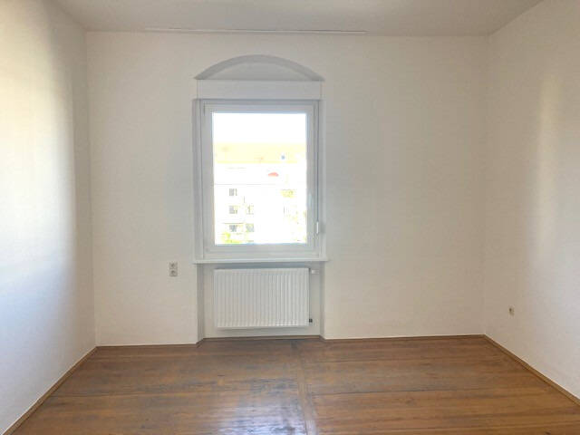 Etagenwohnung Nürnberg St Johannis - 5 Zimmer, 150 m&sup2;, 1.550&euro; | Angebot:26799159