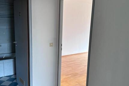 Wohnung Nürnberg Gaismannshof - 3 Zimmer, 72 m&sup2;, 1.050&euro; | Angebot:25370234