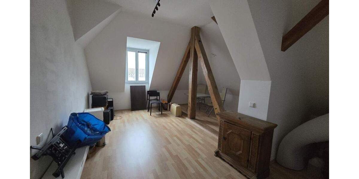 Etagenwohnung Schwabach - 2 Zimmer, 74 m&sup2;, 690&euro; | Angebot:25704233