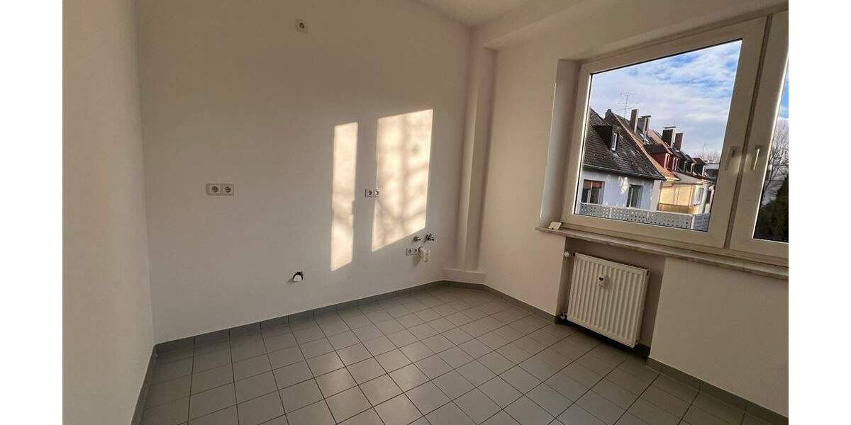 Etagenwohnung Nürnberg Gleißhammer - 3 Zimmer, 100 m&sup2;, 1.200&euro; | Angebot:25661487
