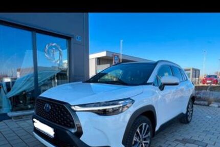 Toyota Corolla Cross 42.000 km 29.000 &euro; Fürth 90768