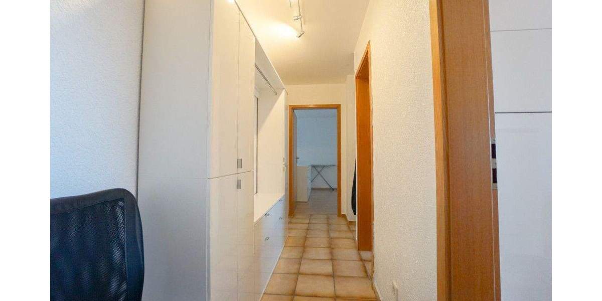 Etagenwohnung Nürnberg Höfen - 2 Zimmer, 67 m&sup2;, 815&euro; | Angebot:25879173