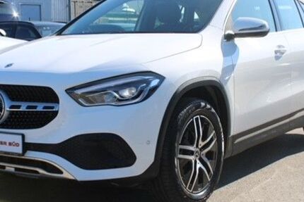 Mercedes-Benz GLA 200 164.990 km 26.949 &euro; Fürth 90763