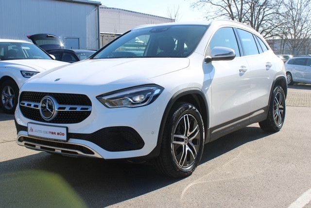 Mercedes-Benz GLA 200 164.990 km 26.949 &euro; Fürth 90763