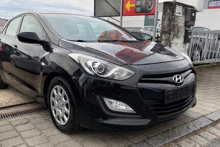 Hyundai i30 268.621 km 3.990 &euro; Zirndorf 90513