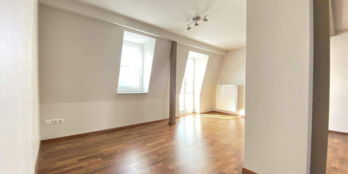 Etagenwohnung Zirndorf - 4 Zimmer, 120 m&sup2;, 399.000&euro; | Angebot:25671026