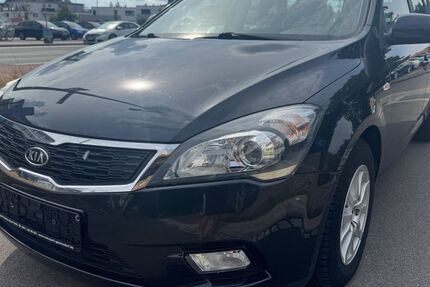 Kia ceed / Ceed 167.000 km 2.900 &euro; Nürnberg 90449