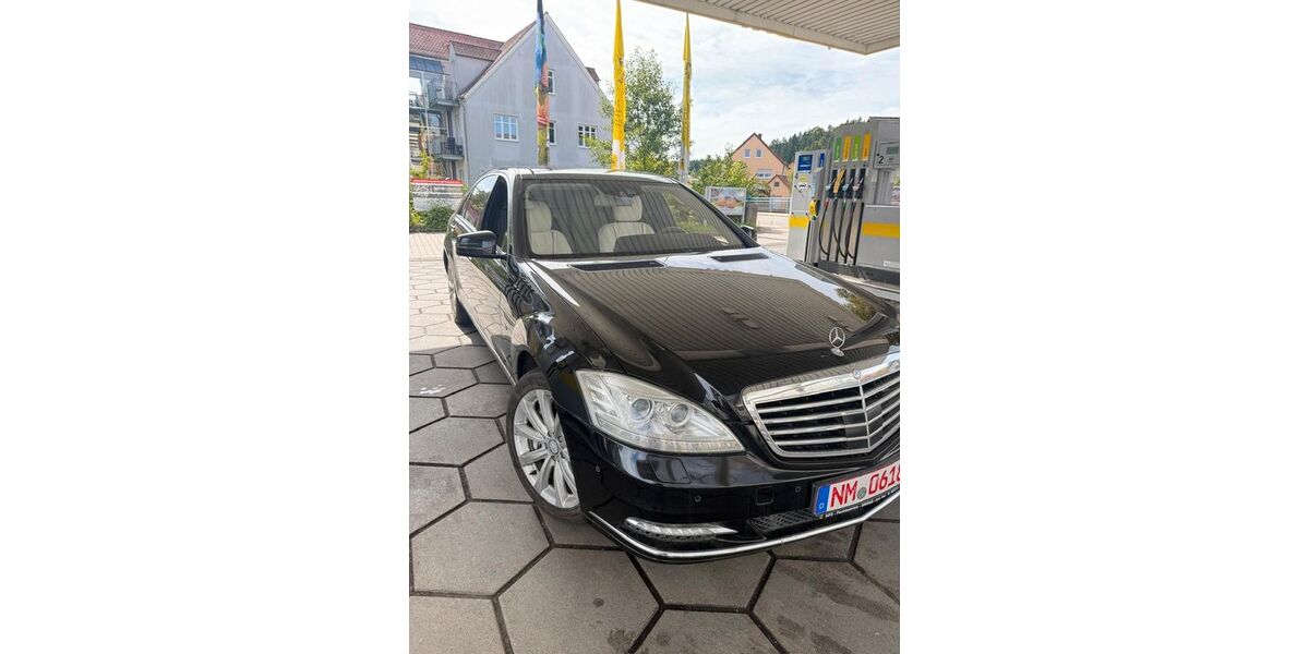 Mercedes-Benz S 500 140.321 km 18.900 &euro; Nürnberg 90459