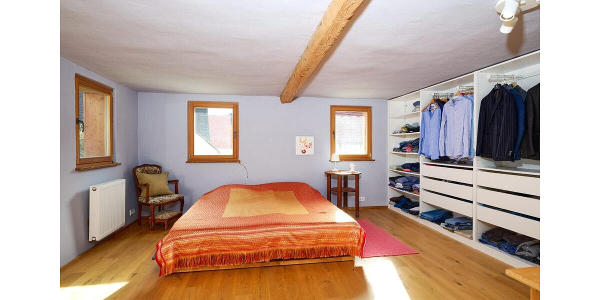 Einfamilienhaus Neunkirchen am Brand - 7 Zimmer, 220 m&sup2;, 749.000&euro; | Angebot:26662991