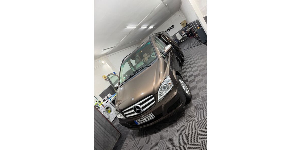 Mercedes-Benz Viano 394.000 km 12.300 &euro; Nurnberg 90471