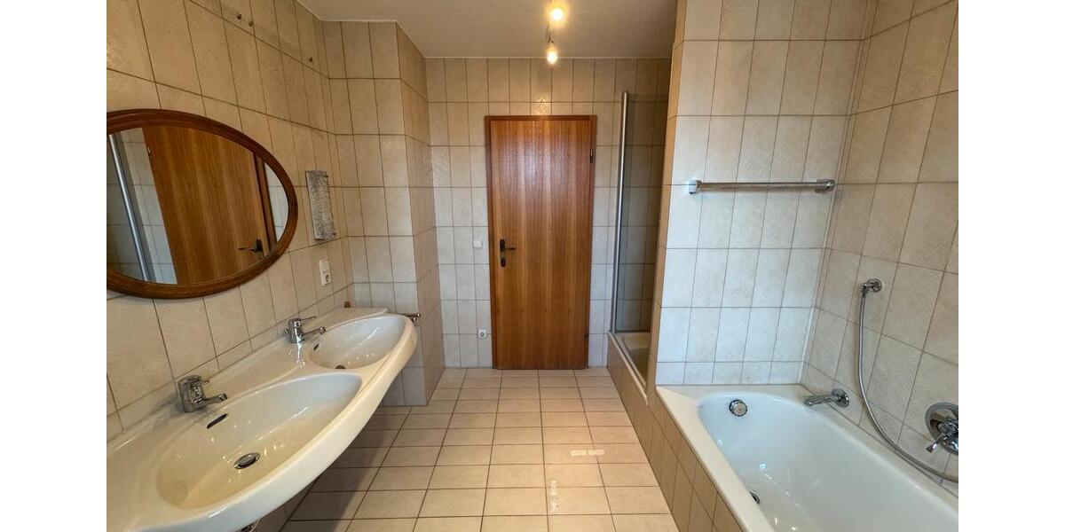 Einfamilienhaus Großhabersdorf - 7 Zimmer, 217 m&sup2;, 695.000&euro; | Angebot:26031796
