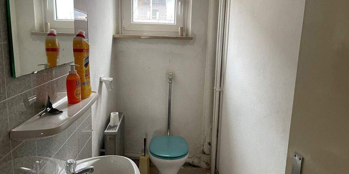 Mehrfamilienhaus, Wohnhaus Neustadt an der Aisch Neustadt - 9 Zimmer, 218 m&sup2;, 750.000&euro; | Angebot:25660943