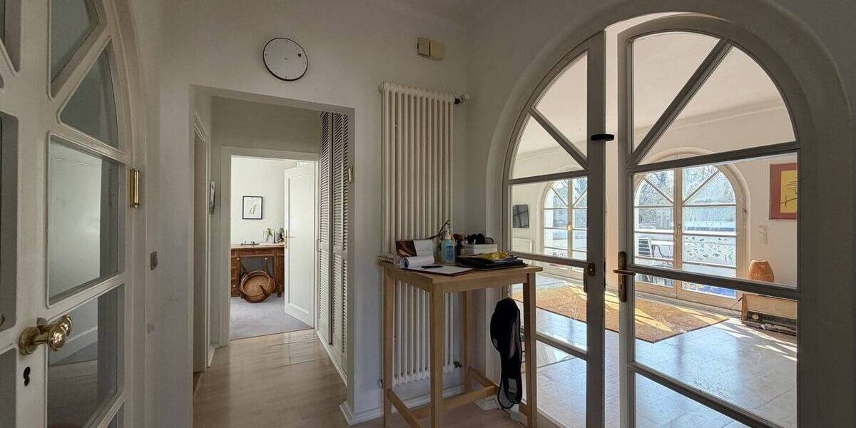 Etagenwohnung Erlangen Burgberg - 5 Zimmer, 155 m&sup2;, 1.900&euro; | Angebot:25984870