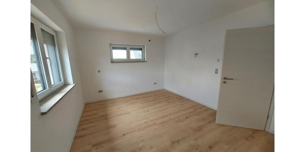Einfamilienhaus Windsbach - 4 Zimmer, 150 m&sup2;, 1.995&euro; | Angebot:25362105