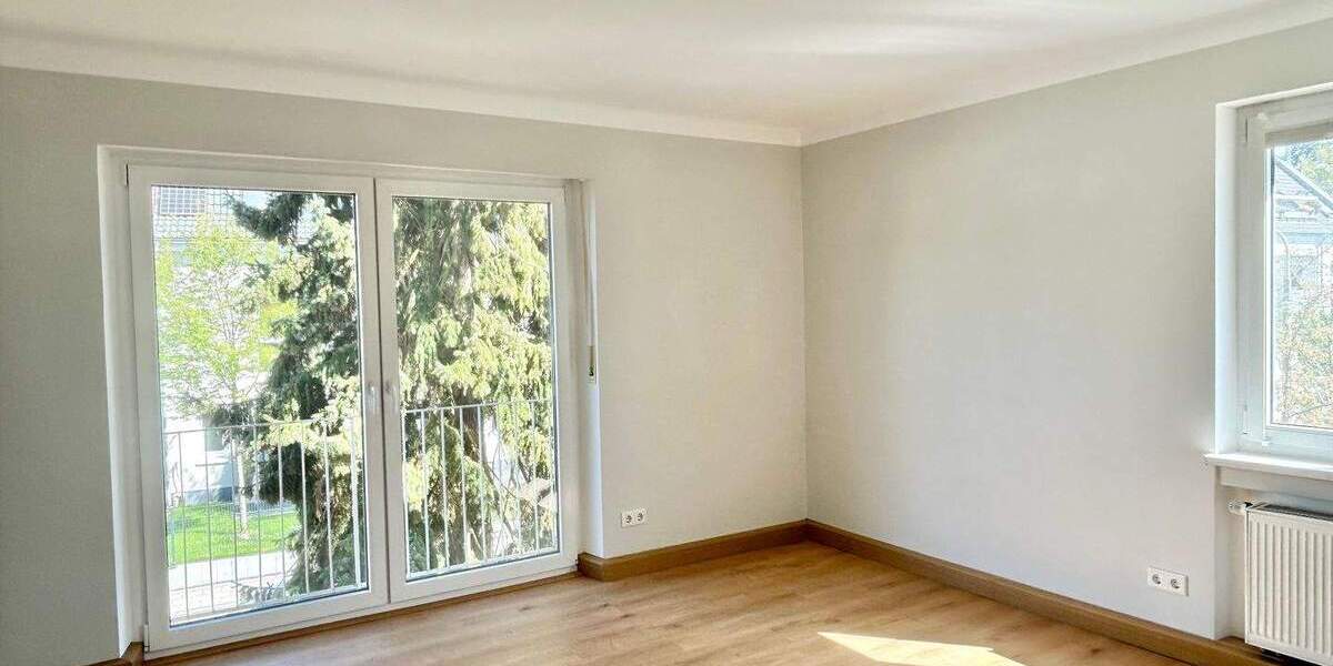 Etagenwohnung Nürnberg Laufamholz - 3 Zimmer, 91 m&sup2;, 1.100&euro; | Angebot:26595192