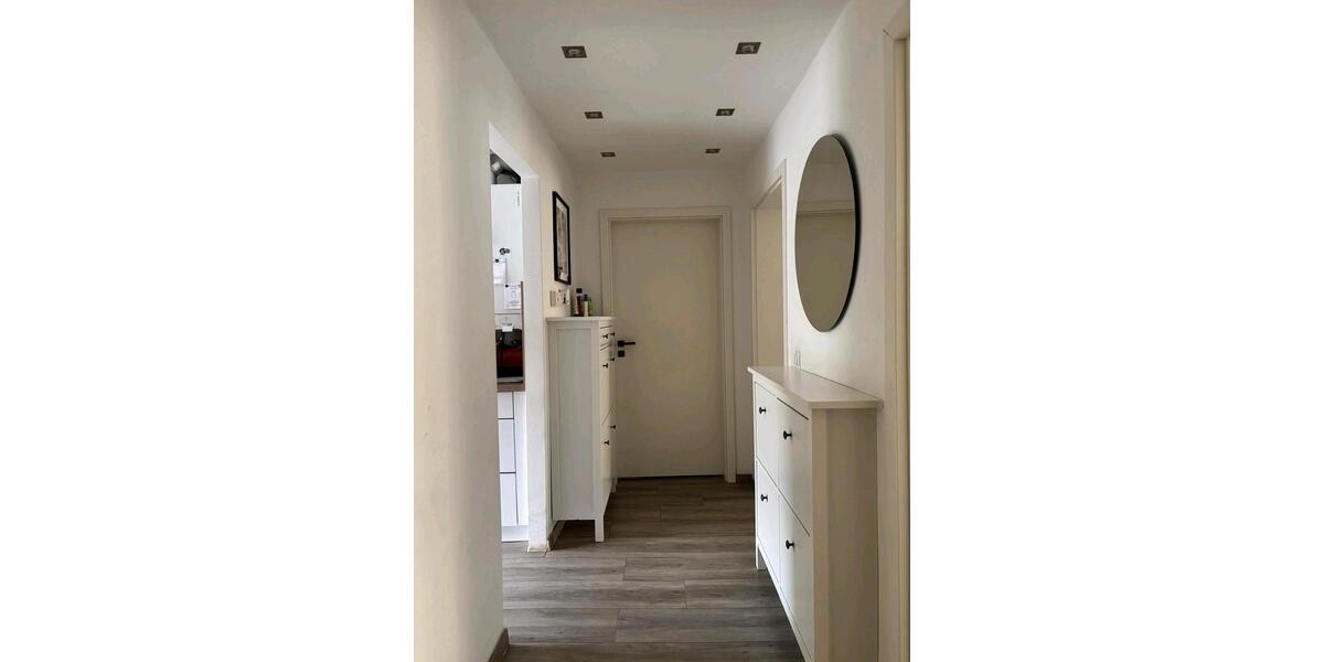 Etagenwohnung Nürnberg Hasenbuck - 3 Zimmer, 66 m&sup2;, 1.100&euro; | Angebot:25856525