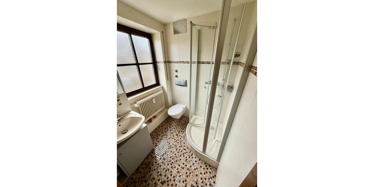 Erdgeschoßwohnung Pyrbaum - 4 Zimmer, 165 m&sup2;, 1.590&euro; | Angebot:26225856