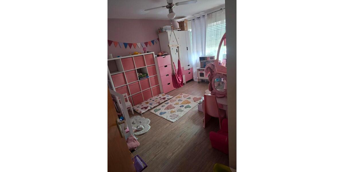 Reihenhaus Schwabach - 6.5 Zimmer, 125 m&sup2;, 500.000&euro; | Angebot:27014376