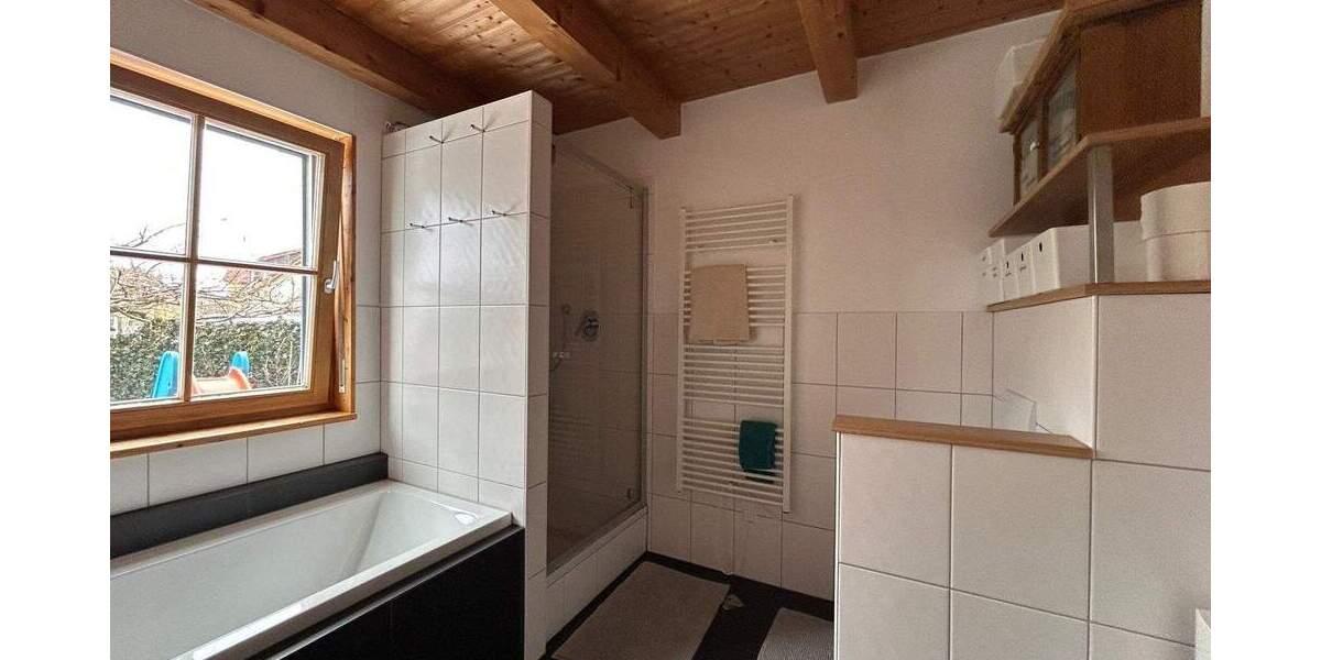 Einfamilienhaus Oberreichenbach - 5 Zimmer, 189 m&sup2;, 950.000&euro; | Angebot:25927302