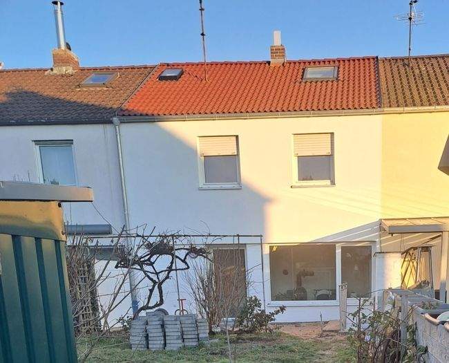 Reihenmittelhaus Nürnberg / Eibach Röthenbach b Schweinau - 4 Zimmer, 82 m&sup2;, 1.500&euro; | Angebot:25778331