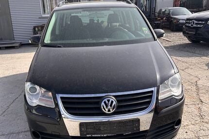 VW Touran 320.000 km 1.200 &euro; Nürnberg 90441