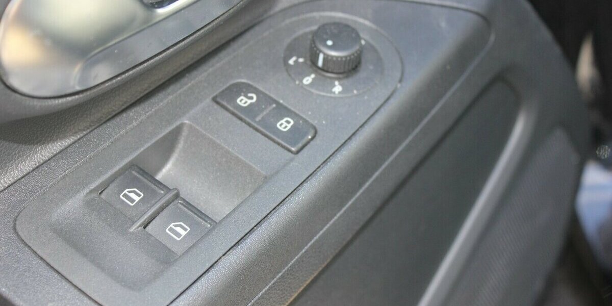 VW up! colour 57.931 km 8.990 &euro; Fürth 90763