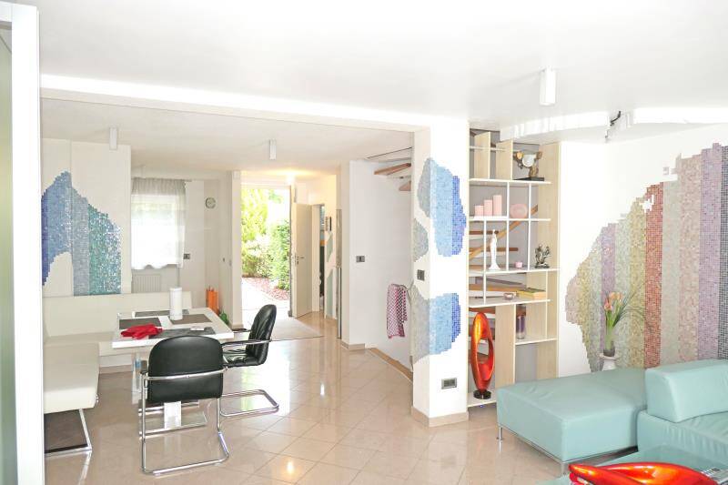 Reihenmittelhaus Nürnberg Neuröthenbach - 4 Zimmer, 140 m&sup2;, 590.000&euro; | Angebot:25734911