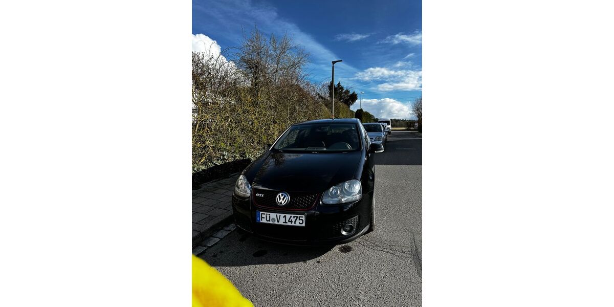 VW Golf 136.000 km 5.990 &euro; Langenzenn 90579