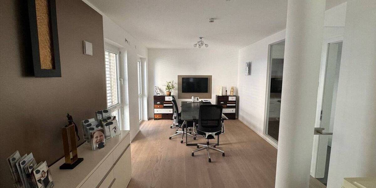 Gewerbeobjekt Nürnberg Gleißbühl - 5 Zimmer, 107 m&sup2;, 699.000&euro; | Angebot:25666443