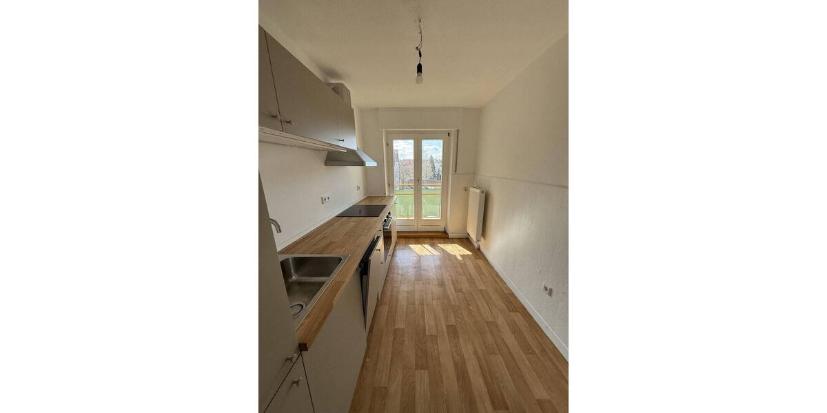 Etagenwohnung Nürnberg St Johannis - 4 Zimmer, 120 m&sup2;, 1.670&euro; | Angebot:26016208