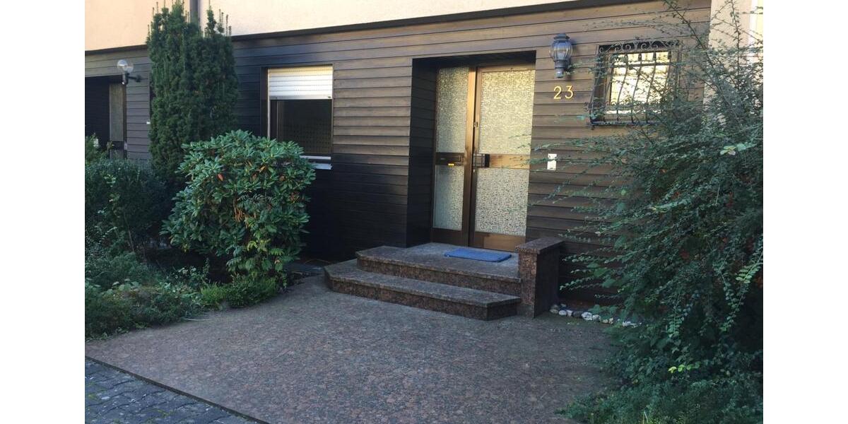 Reihenhaus Nürnberg Schnepfenreuth - 6.5 Zimmer, 175 m&sup2;, 1.050.000&euro; | Angebot:25023256