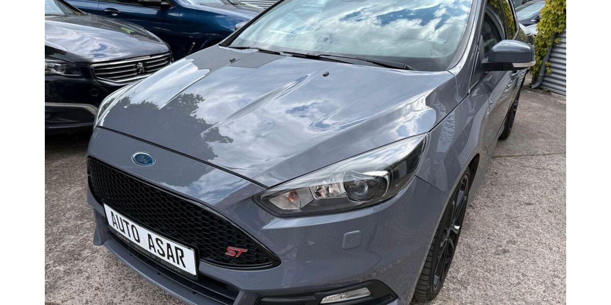 Ford Focus 145.000 km 12.980 &euro; Fürth 90763