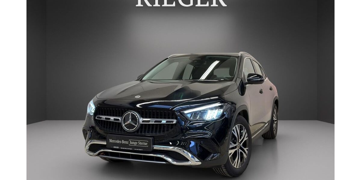 Mercedes-Benz GLA 180 16.084 km 34.839 &euro; Altdorf 90518