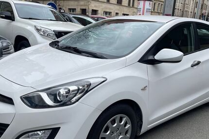 Hyundai i30 195.840 km 3.990 &euro; Fürth ( bei Nürnberg ) 90762