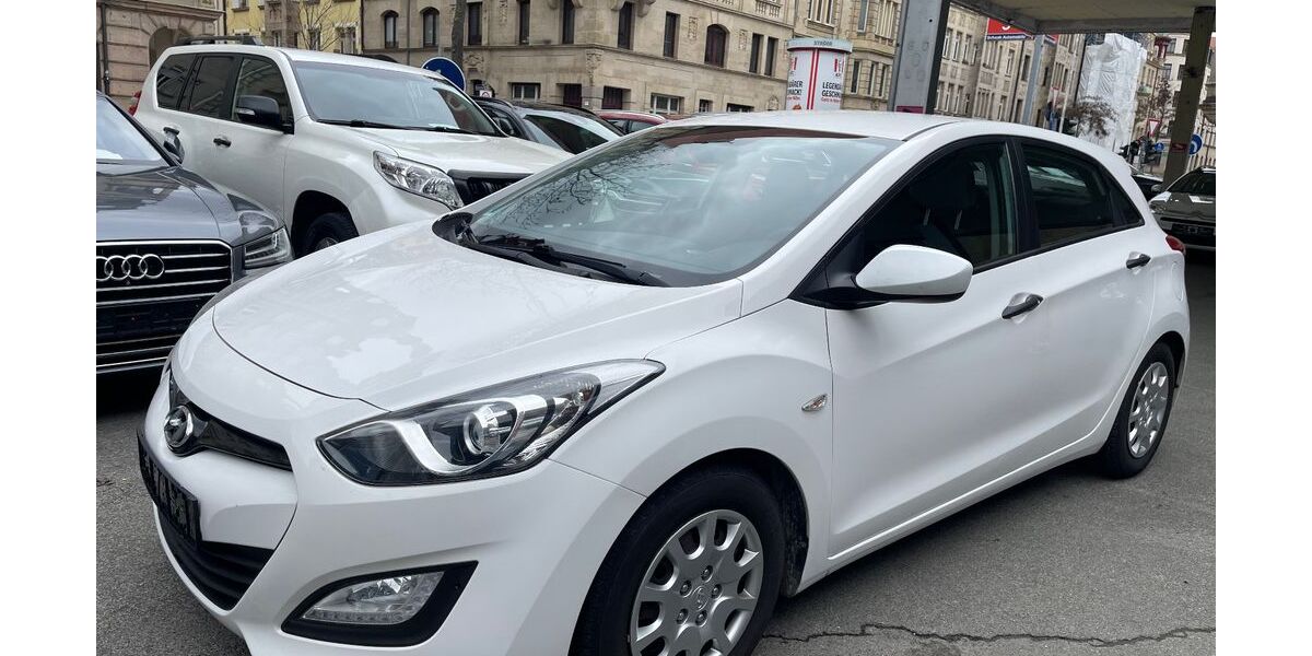 Hyundai i30 195.840 km 3.990 &euro; Fürth ( bei Nürnberg ) 90762